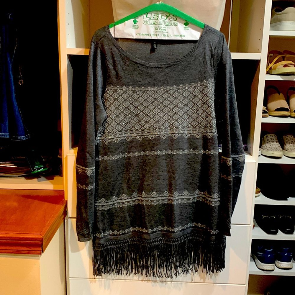 White House black market like new sweater